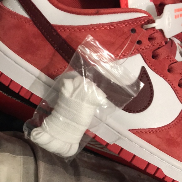 Nike Dunks (SOLD) - Picture 4 of 4